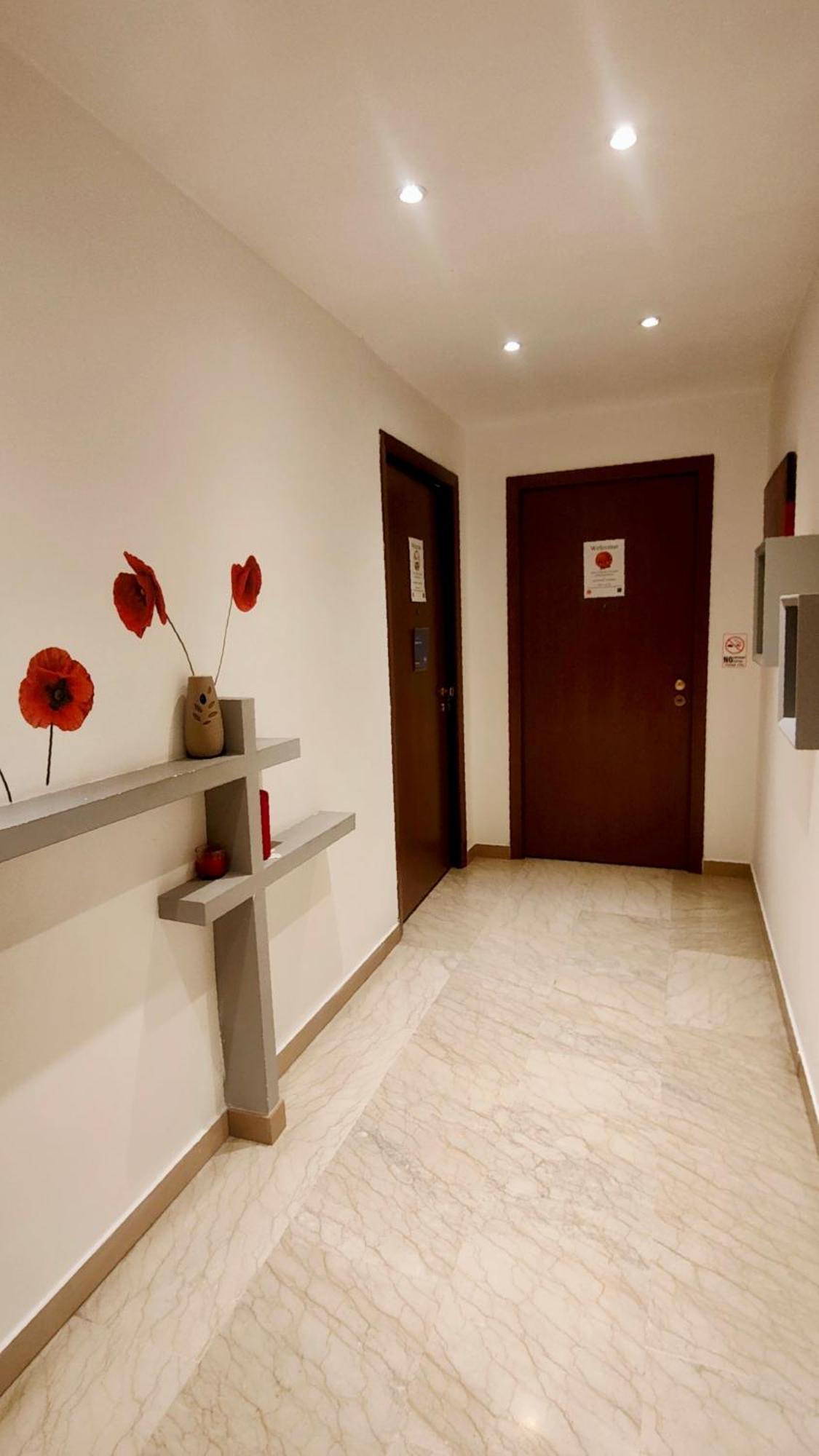 Giulietta In Apartment